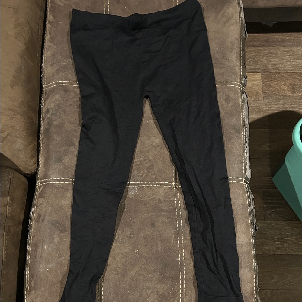 Feathers Black Leggings